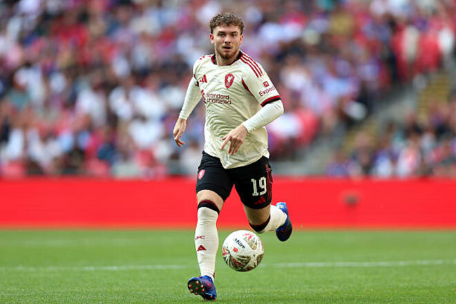 Гравець Ліверпуля став трансферною ціллю Крістал Пелас. Він замінить Езе