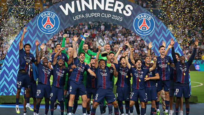 У кого найбільше трофеїв? Історичний список матчів за Суперкубок