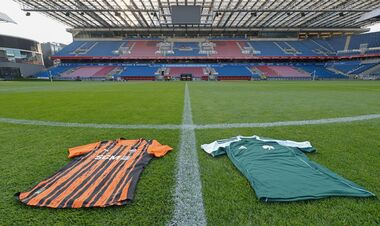 ФОТО. Шахтар прибув на стадіон у Кракові, де зіграє проти Панатінаїкоса