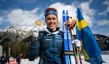 ФОТО. Шведские биатлонисты бросили вызов хоккеистам в необычном формате