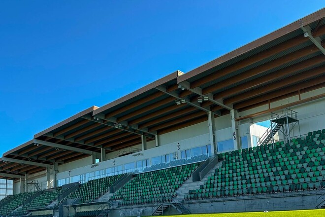 ФОТО. Як виглядає стадіон, на якому Полісся зіграє з Пакшем