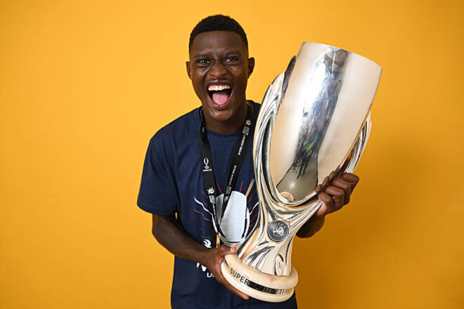 Захисник ПСЖ став найтитулованішим гравцем до 23 років в історії футболу