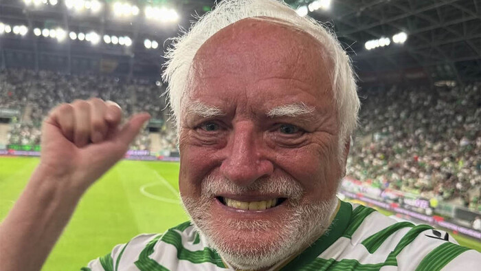 ФОТО. Популярний мем-персонаж відвідав матч Ліги чемпіонів. Став талісманом