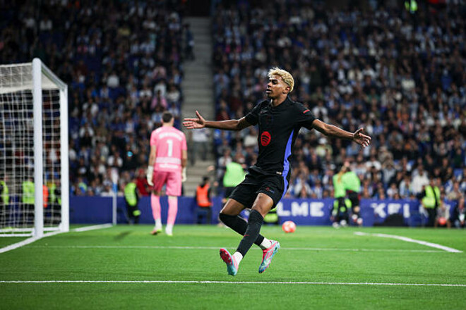 ВИДЕО. Четко в угол. Ямаль ударом из-за штрафной сравнял счет