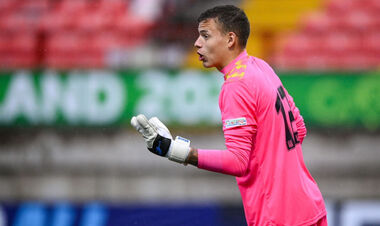 ВІДЕО. Крапивцов вийшов через вилучення Гассаніги й пропустив з позначки