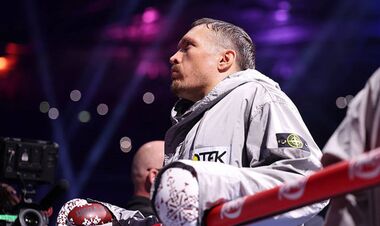 Стало відомо, яку травму отримав Усик. Через це він може втратити один пояс