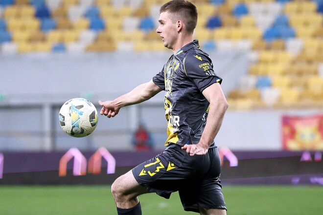 ВІДЕО. Розкішний удар зі штрафного. Красивий гол у матчі УПЛ