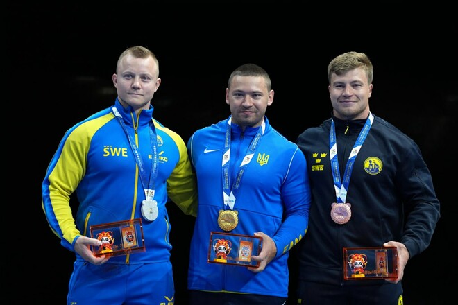 ФОТО. Украинец завоевал золотую медаль Всемирных игр в пауэрлифтинге