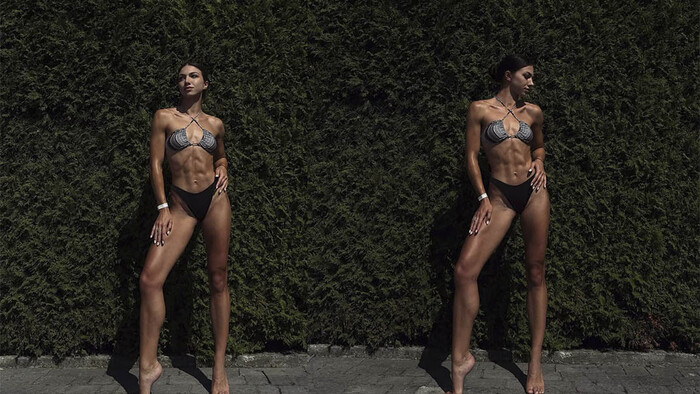 ФОТО. Украинская журналистка разделась и показала невероятный пресс