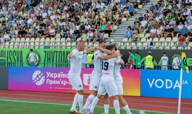 Матч Колоса и Карпат прерван из-за воздушной тревоги