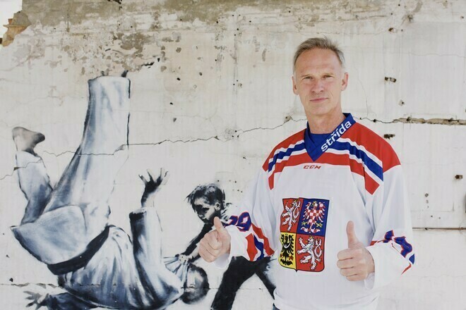 Гашек отреагировал на то, как Трамп любезно встретил путина на Аляске