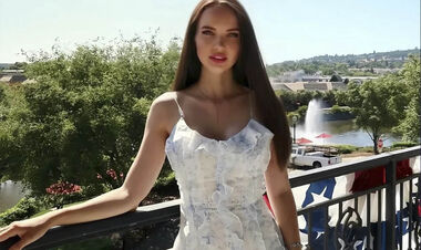 ФОТО. Ведуча Шахтар-TV підкорює Америку своєю красою