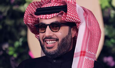 Turkey Al-Sheikh called the next rival Usik. This is not Parker