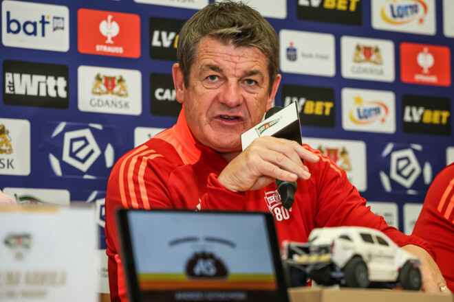 Его ждет операция. Наставник Лехии рассказал о травме Антона Царенко