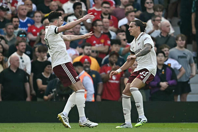 Усе вирішив гол Калафіорі. Арсенал завдав поразки МЮ на старті АПЛ