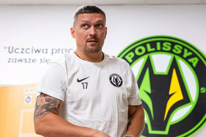 ФОТО. Ему точно интересно? Реакция Усика на матч Полесье – ЛНЗ в УПЛ