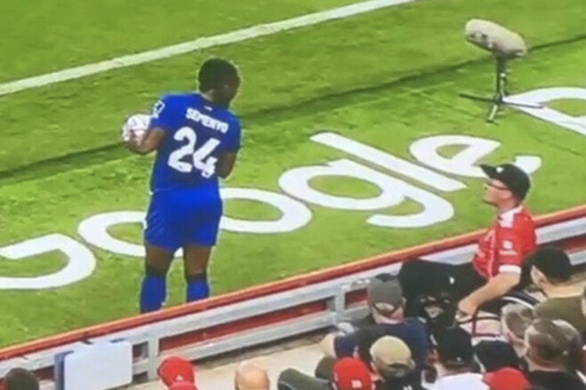 Фаната Ливерпуля наказали за оскорбления Семеньо