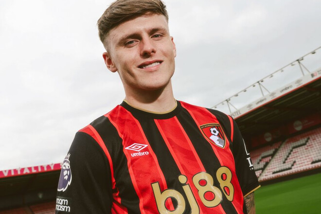 ОФІЦІЙНО. Ліверпуль продав вінгера в Борнмут