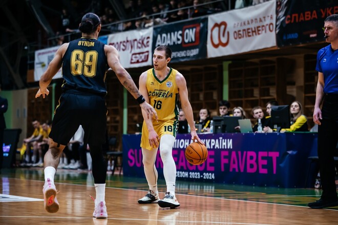 ОФИЦИАЛЬНО. Прикарпатье-Говерла продлило контракт с капитаном команды