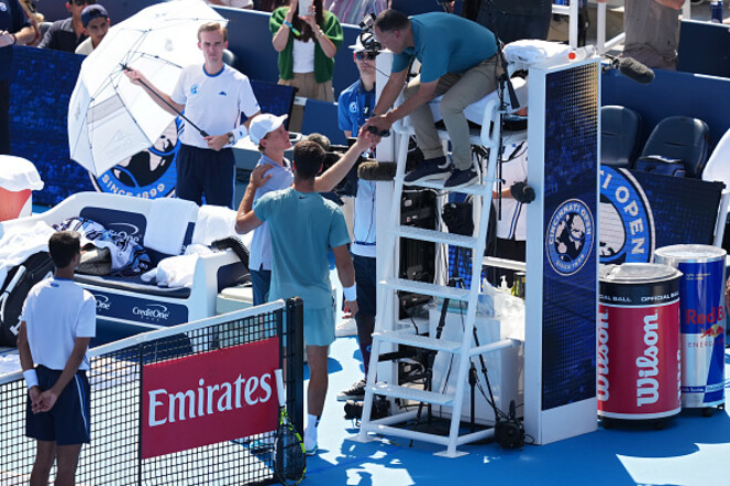 Синнер снялся с финала Цинциннати против Алькараса  при счете 0:5