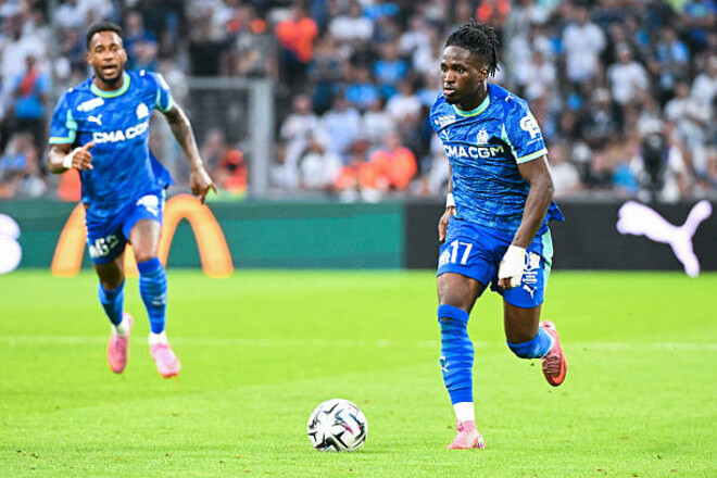 Відсторонений гравець Марселя готовий залишити клуб. Вже є пропозиція