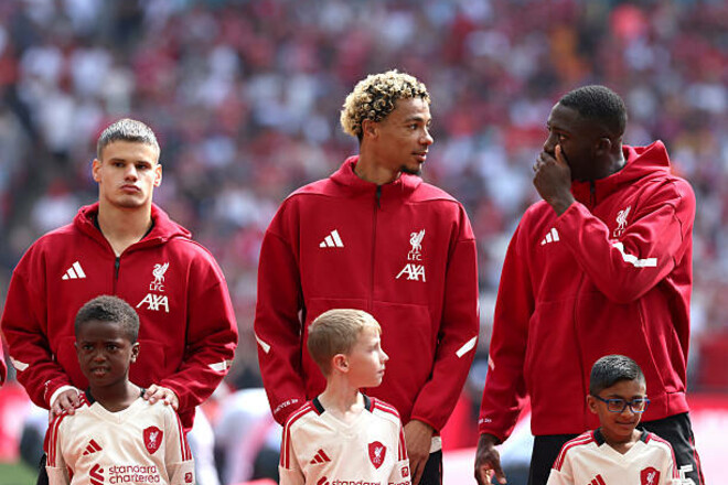 Невероятные деньги. Клубы АПЛ близки к двум трансферным рекордам