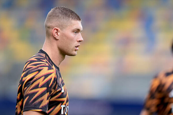 Довбик попал в шорт-лист легендарного клуба. Рома готова продать его