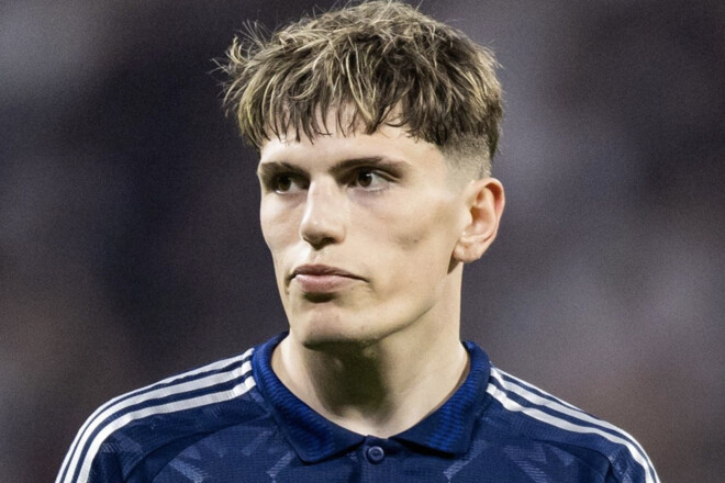 У Манчестер Юнайтед назвали суму, за яку відпустять Гарначо до Челсі