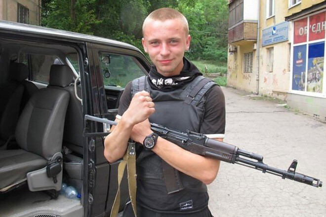 Схилимо голови. 20-річний фанат Зорі поліг за Україну під Іловайськом