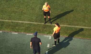 СМИ тиражируют ложь. Романюк дала желтую за споры, а не за русский язык
