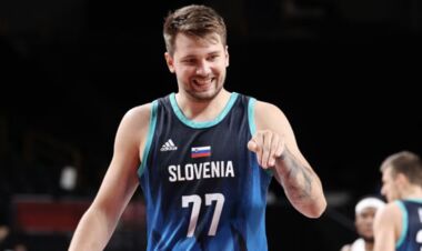 Дончич оформив дабл-дабл у товариській грі з Великобританією