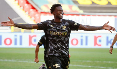 Понад 100 матчів за київський клуб. Екс-футболіст Динамо завершив кар'єру