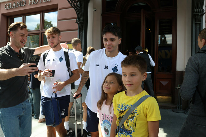 ФОТО. Динамо прибуло до Сербії на матч Q4 Ліги Європи з Маккабі Тель-Авів