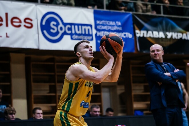 Прикарпаття-Говерла продовжило контракт із форвардом