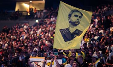 Фан-сектор NAVI летит в Эр-Рияд. Но есть один большой нюанс