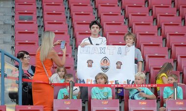 Стало известно, кто заменит Турана на скамейке в матче Шахтера с Серветтом