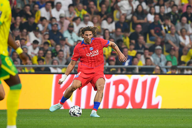 «Зробить це дуже швидко». У Франції Забарного вже бачать гравцем старту ПСЖ