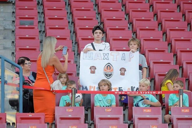 Стало известно, кто заменит Турана на скамейке в матче Шахтера с Серветтом