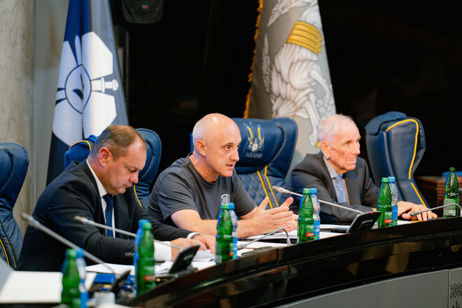 ФОТО. У Будинку футболу обрано президента Асоціації ветеранів України