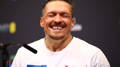 В WBO отреагировали на просьбу Усика перенести бой с Паркером