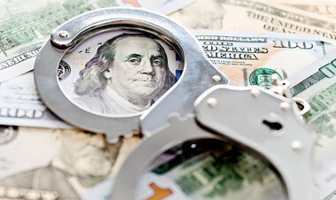 У Макао заарештовано організаторів незаконного обміну валюти