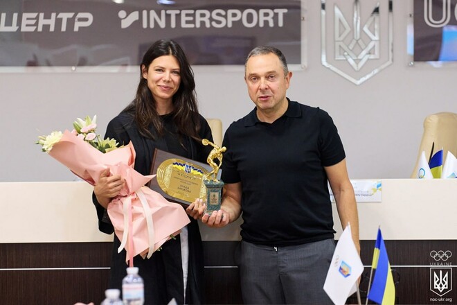 ФОТО. У НОК України нагородили найкращу спортсменку липня