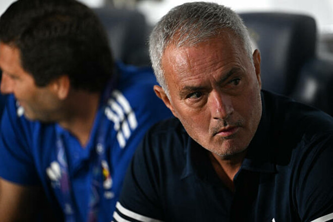 Моуріньо пояснив, чому його клуб не зміг забити Трубіну у Лізі чемпіонів