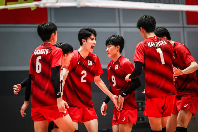 Япония неожиданно легко разобралась с Бразилией на старте ЧМ U21