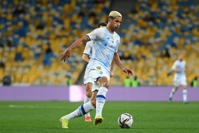 Шовковский не рассчитывает на двух игроков Динамо. Агенты ищут новые клубы