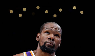 Звездный игрок Хьюстона отказался от максимального контракта