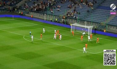 ВІДЕО. А де захист? Шахтар пустив дитячий гол від Серветта на 8-й хвилині