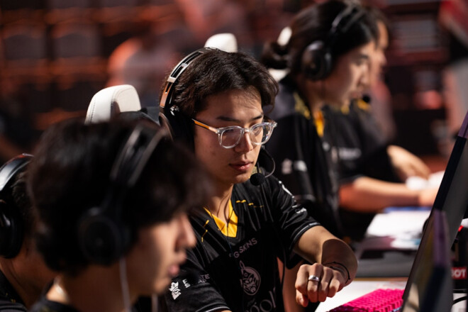 The MongolZ в полуфинале Esports World Cup 2025