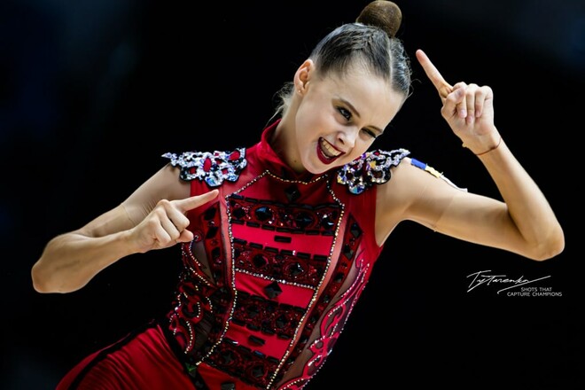 Онофрійчук на висоті. Українки розпочали ЧС з художньої гімнастики