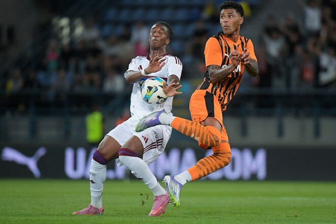 ФОТО. Мяч не летел в ворота. Как Шахтер разочаровал в матче ЛК с Серветтом